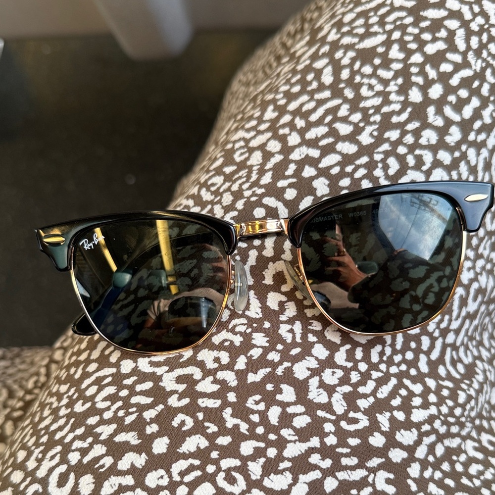 Ray-Ban Classic Black and Gold Sunglasses